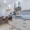 Porto Antico Functional & Roomy Flat