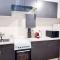 2 separate bedrooms and living room fully equipped with AC - Budapest