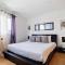 Azenha Apartment by LovelyStay