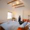 Townhouse in Cowes Old Town, terrace and sea views
