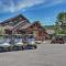 Golf-Course View Resort Home in Lake of the Ozarks - 卡姆登顿