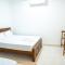 Udawalawe Elegant Hostel - Dematapelessa