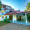 Udawalawe Elegant Hostel - Dematapelessa