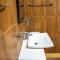 Udawalawe Elegant Hostel - Dematapelessa