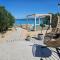 Jazine beach villas