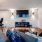 Lovely Luxury Condo