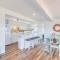 Pet-Friendly Galveston Home Walk to Beaches!