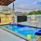 Villa 20Pax4B3B PrivatePool /Karaok/Pooltable/BBQ - 马六甲