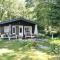 Vakantie Bos Huisje “Meibloempje”