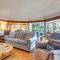 Enchanting Coos Bay Sanctuary with Lush Views! - كوس بي