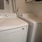 Cozy Fun-Size Getaway + Pool&Spa 5 mins to Beach - Fort Lauderdale