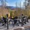 Mega Spa, Fire Pit, Views, sleep 18, Arcade, Karaoke, Gaming System