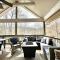 The Cove Retreat- Hot Tub/Screened Porch/Game Room