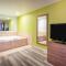 Holiday Inn Express & Suites Rocky Mount Smith Mountain Lake, an IHG Hotel - Rocky Mount