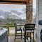 Mon Trèsor, Modern Mountain Views with deck - Weaverville