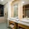 Diora Hotel Pleiku by HOS