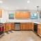 Family Home - Sandpointschweitzer