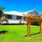 Oakwood House - Entire house rental - 5 bedrooms with Foxtel and WiFi - Tambo