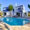 Blue Waves Villa by Nomads