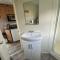 Two bedroom Caravan with Sea Views, Warden Springs Eastchurch - Warden