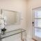 408 OC - Luxe 4BR Townhome Private Pool 11 Guests
