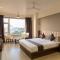 The Living Hub Hotel, Kolhapur- Walkable From Central Bus Station