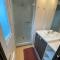 proche Mer Mobil home piscine couverte chauffée