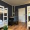 Blue Doors Hostel KTV