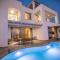 Villa Kyklamino - Unique Villa with stunning Seaview