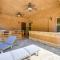 Spacious Fullerton Villa with Private Pool and Hot Tub - 福乐顿市