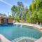 Spacious Fullerton Villa with Private Pool and Hot Tub - 福乐顿市
