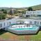 Villa Red & Blue heated pool, sauna, tennis