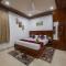 2 BH Near Mall Road Kasauli by The Sunset Vibe kasauli