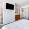 Shared Pool and Bay Access Ocean View Retreat - Ocean View