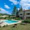 Ferienhaus in Pergola mit Privatem Pool