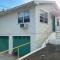 Beachy Bungalow 111