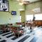 Super 8 by Wyndham Holbrook