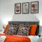 Potters Bar 2 Bed Apartment - Free Parking - Private Bathroom - Long Stay Ideal for Contractors