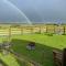 Cotswold shepherd hut with hot tub and sauna Dog friendly - Charlton