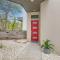 Off the hook in Austin with Chic 2BR Retreat plus Firepit
