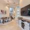 Off the hook in Austin with Chic 2BR Retreat plus Firepit