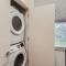 Off the hook in Austin with Chic 2BR Retreat plus Firepit