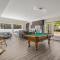 Auroro 6 BR Elevator Theater Rec Room Pool & Hot - Corolla