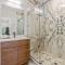 Auroro 6 BR Elevator Theater Rec Room Pool & Hot - Corolla