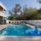 Sojourn Aurora 7 BR Pool & Hot Tub - Corolla