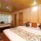 Hotel Bright Palace