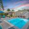 Casa Rosa 3 Bed 2 Bath with Pool & BBQ 5 Min to Beach