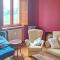 4 Bedroom Lovely Apartment In Montefelcino