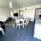 Chalet spacieux à 200m de la plage avec terrasse et parking – 8 couchages - FR-1-784-21