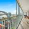 Sydneys Landmark Views from Luxury 2Bd Apt